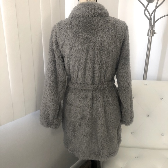 NWT Natori Plush Silver/Gray Short Eyelash Robe XS - Picture 5 of 12